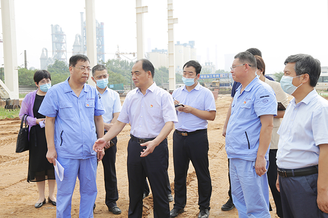 縣委書記宗國明到萬基控股集團調研并現(xiàn)場解決項目建設中存在的問題